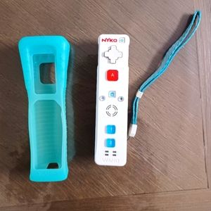 Nintendo Wii Mote Nyko Controller